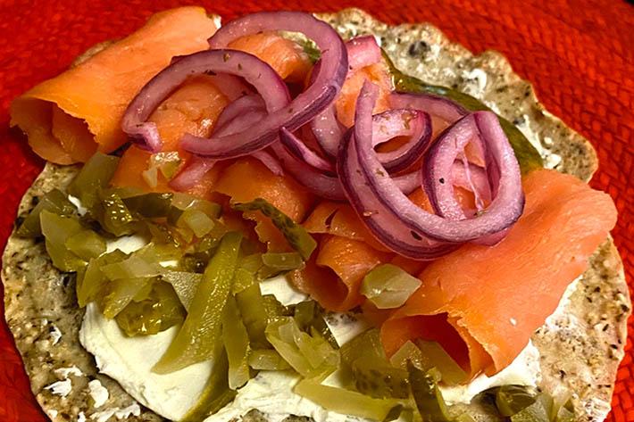 tortilla de avena de salmon ahumado